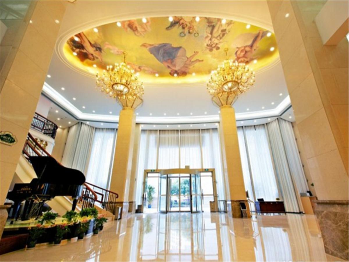 Vienna International Hotel Shanghai Train Station Exterior photo
